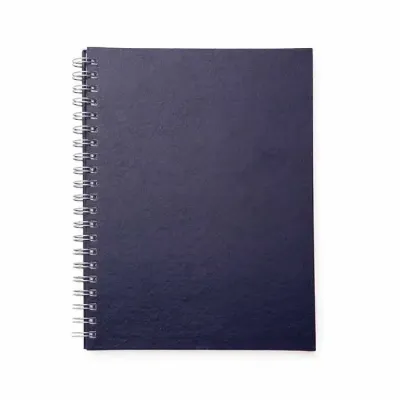 Caderno com capa de couro sintético