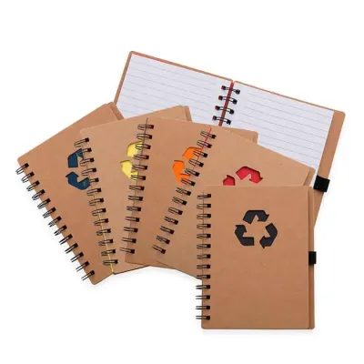 Bloco de anotação ecológico com símbolo na capa