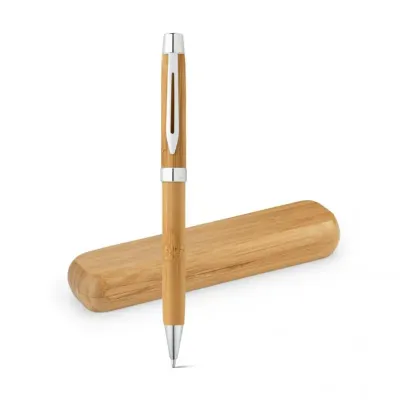 Esferográfica em bambu (caneta e estojo)
