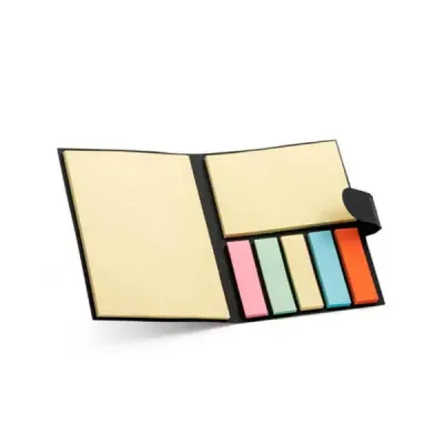 Bloco de anotação com sticky notes