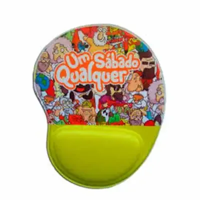 Mouse Pad ergonômico em formato de gota em neoprene com apoio para o punho em espuma. Parte infer...