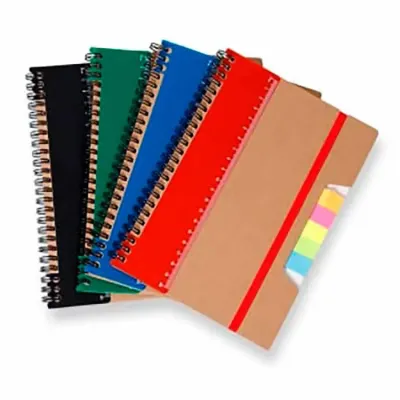 Caderno de anotações com várias cores
