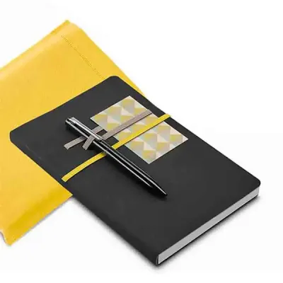 caderno de anotações executivo amarelo