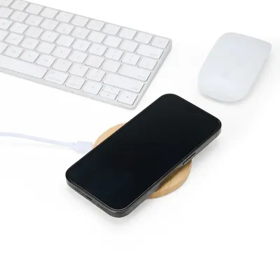 Carregador via Indução feito em bambu