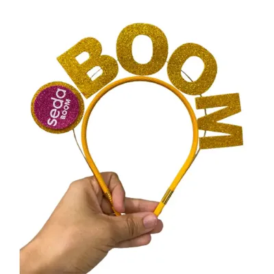 Tiara personalizada.