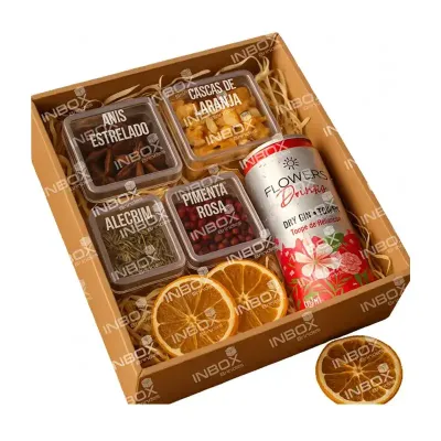 Esse kit inclui: 01 caixa mdf com tampa 04 potinhos de acrílico com especiarias 01 lata de gin tô...