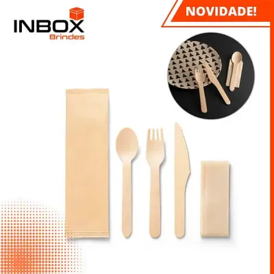 SUYA. Conjunto de talheres em madeira