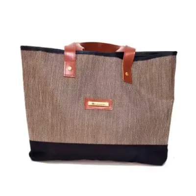 Sacola em Tela PVC e Acabamento em Sintético