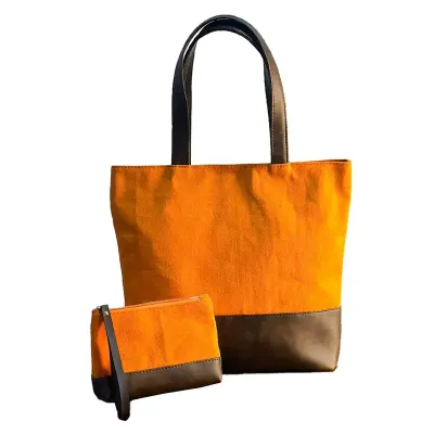 Kit com bolsa e nécessaire