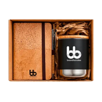 Kit com caderno e caneca personalizada