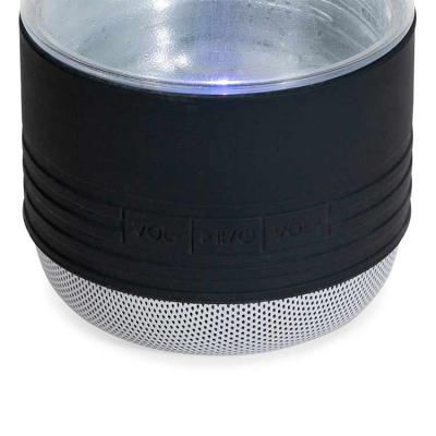 Garrafa 720ml com speaker bluetooth e luzes que mudam de cor