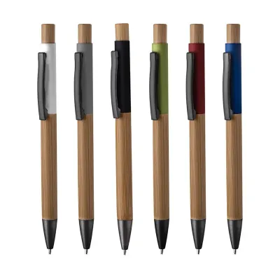 Caneta em alumínio e bambu.