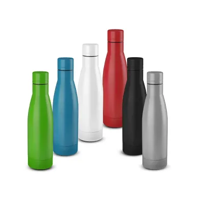 Garrafa térmica com opção de cores