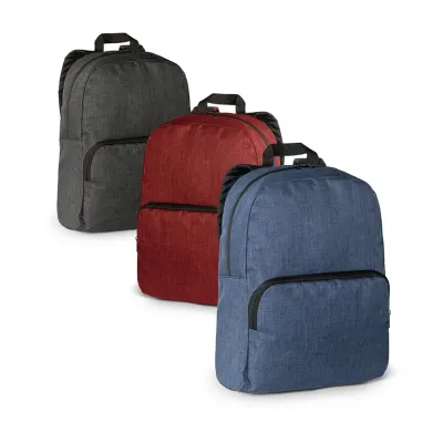 Mochila para notebook em 600D de alta densidade. Compartimento principal com divisória almofadada para notebook até 14