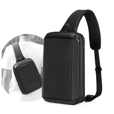 Mochila transversal preta