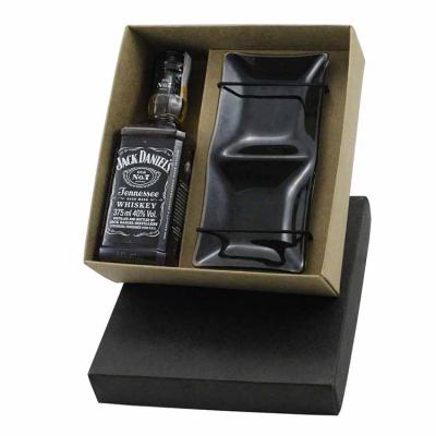 Kit whisky Jack Daniels 375ml com uma petisqueira