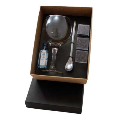 Kit gin em caixa de papel kraft 