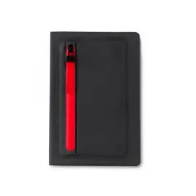 Caderno de anotações com detalhe vermelho