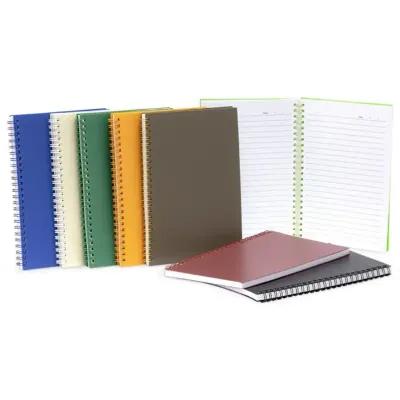 Cadernos de anotações em várias cores
