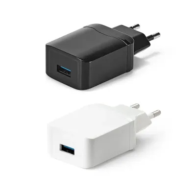 Adaptador USB: preto e branco