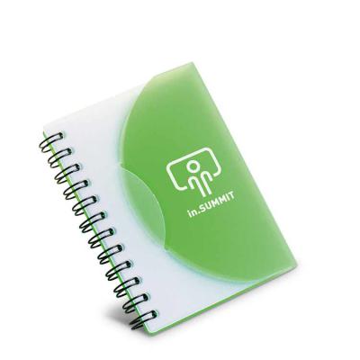 Caderno A7 verde, espiral e personalizado