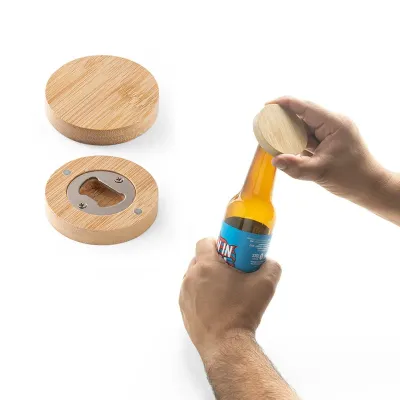 Porta copos com abridor em bambu