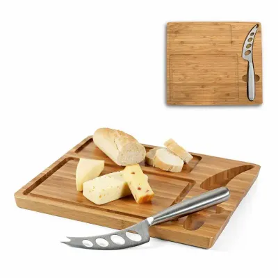 Tábua de queijos em bambu com faca
