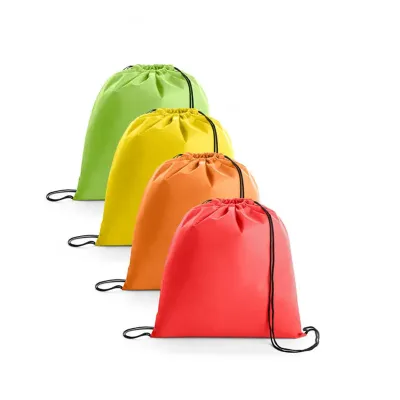 Sacola tipo mochila em non-woven - opções de cores