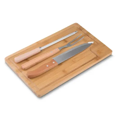Kit com chaira, faca, garfo e tábua de bambu com canaleta