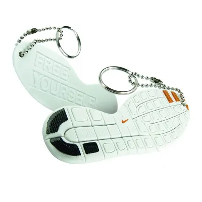 CHAVEIRO MINIATURA  INJETADO SOLADO  TÊNIS