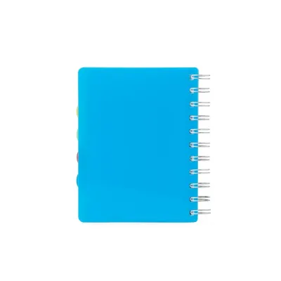 Caderno azul fechado