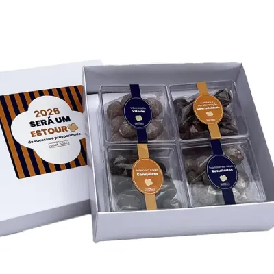 Caixa com 4 kits de pipoca gourmet