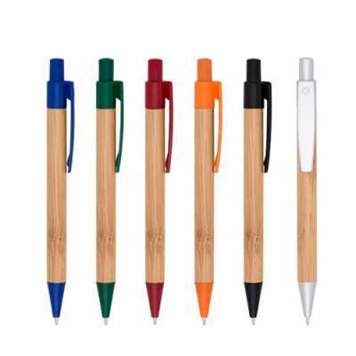 Caneta ecológica em bambu com detalhes plásticos. Possui logo reciclado na parte superior do clip...