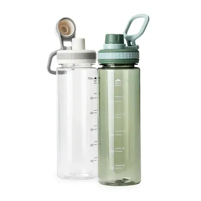 Garrafa plástica com capacidade máxima de 750ml 