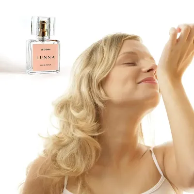 Perfume com foto mulher
