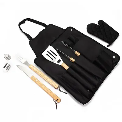 Kit churrasco 8 peças em estojo de nylon.