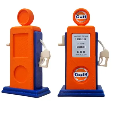 Boneco em formato de posto de gasolina