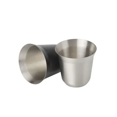 Copo Inox com capacidade de 100ml.