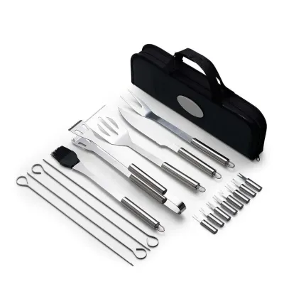 Kit Churrasco 17 Peças em estojo de nylon com alça