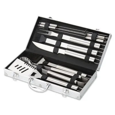 Kit churrasco 10 peças em maleta de alumínio