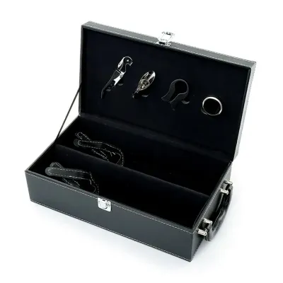 Kit vinho 4 Peças em maleta de sintético com duas repartições para garrafas