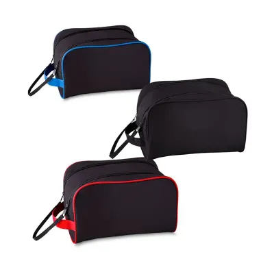 Nécessarie tecido poliéster 600D e detalhe em PVC