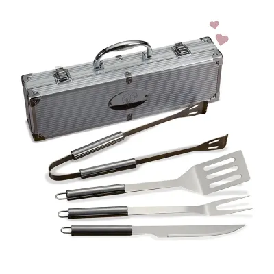 Kit churrasco com 4 peças em inox e maleta de alumínio