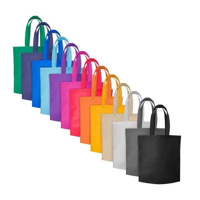 Sacola de TNT: opções de cores