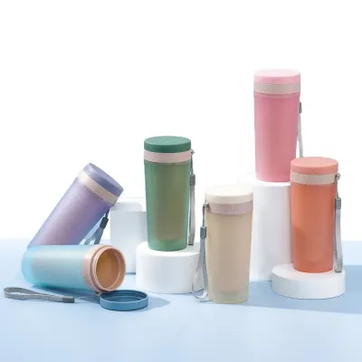 Copo isotérmico de plástico polipropileno com capacidade para 300ml