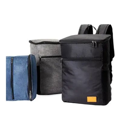 Mochila térmica confeccionada em poliéster catiônico 300D