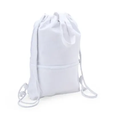 Liberdade para usar como quiser. Nossa mochila versátil, feita em lona resistente, é perfeita par...