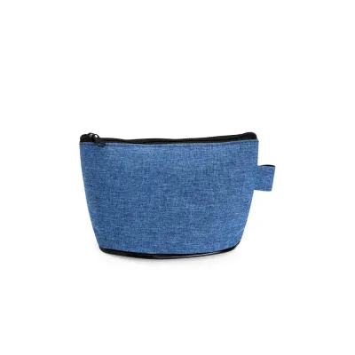 Nécessaire resistente à água e confeccionado em poliéster com mescla de PVC. Possui fechamento em...