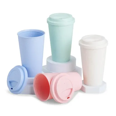 Este copo é uma opção leve e prática para caber como uma luva todos os estilos e rotinas. Feito e...