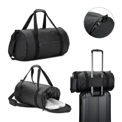 Bolsa esportiva em formato cilíndrico adequado para levar o imprescindível para os seus treinos e...